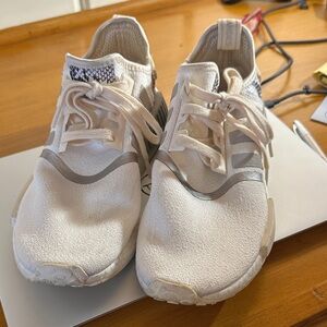 Womens cream adidas Athletic Sneakers - Comfortable Lightweight Shoes